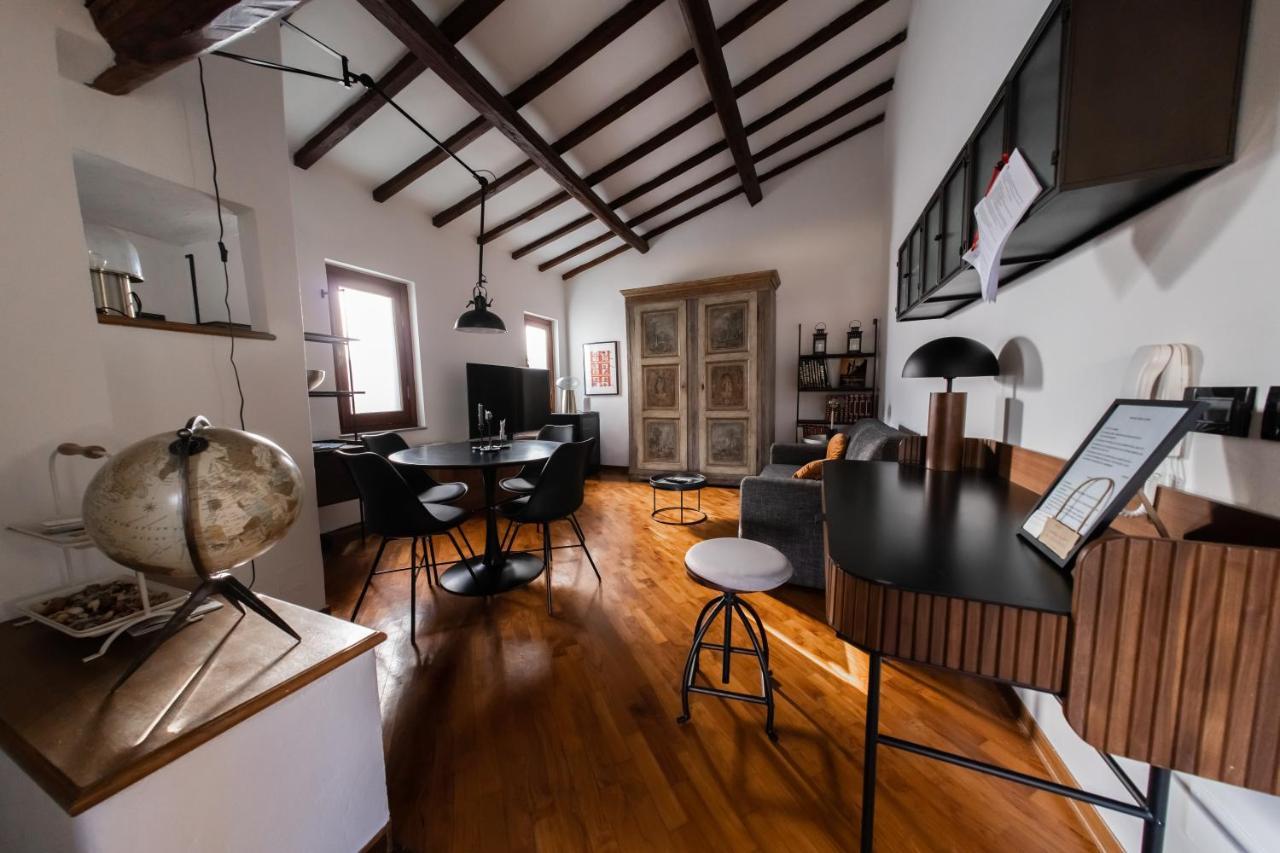 Tina'S Apartment ฟลอเรนซ์ ภายนอก รูปภาพ