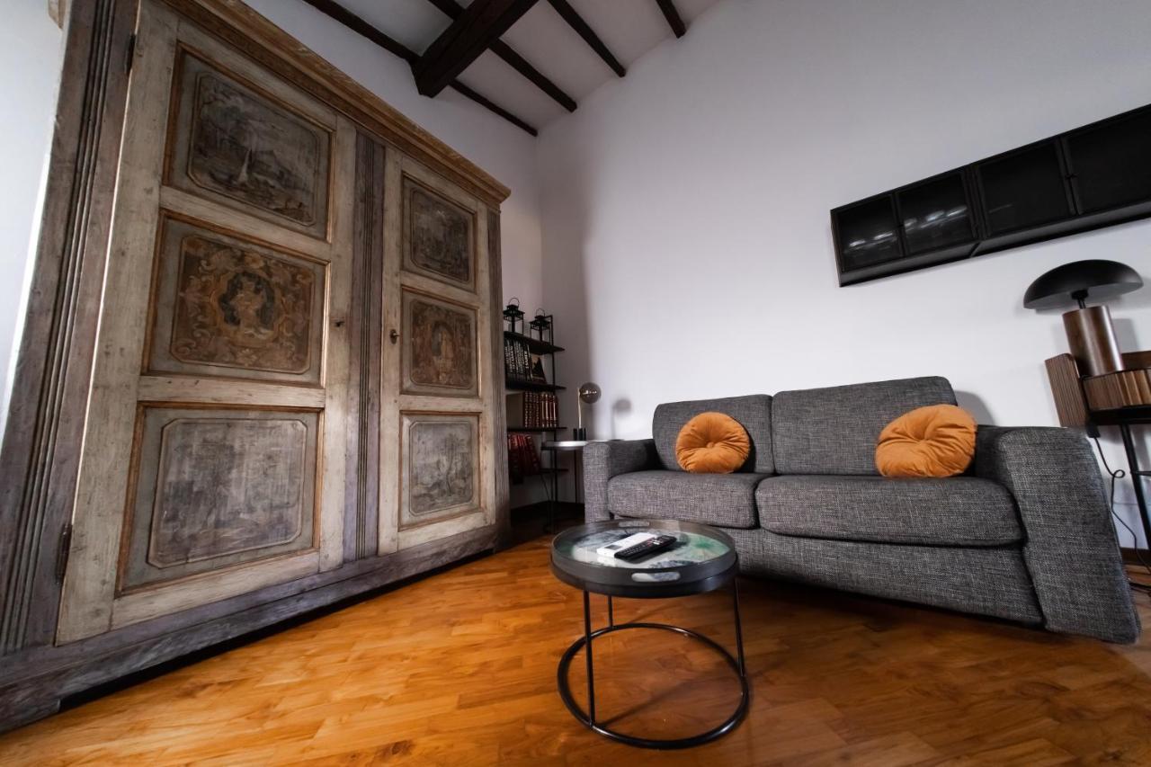 Tina'S Apartment ฟลอเรนซ์ ภายนอก รูปภาพ
