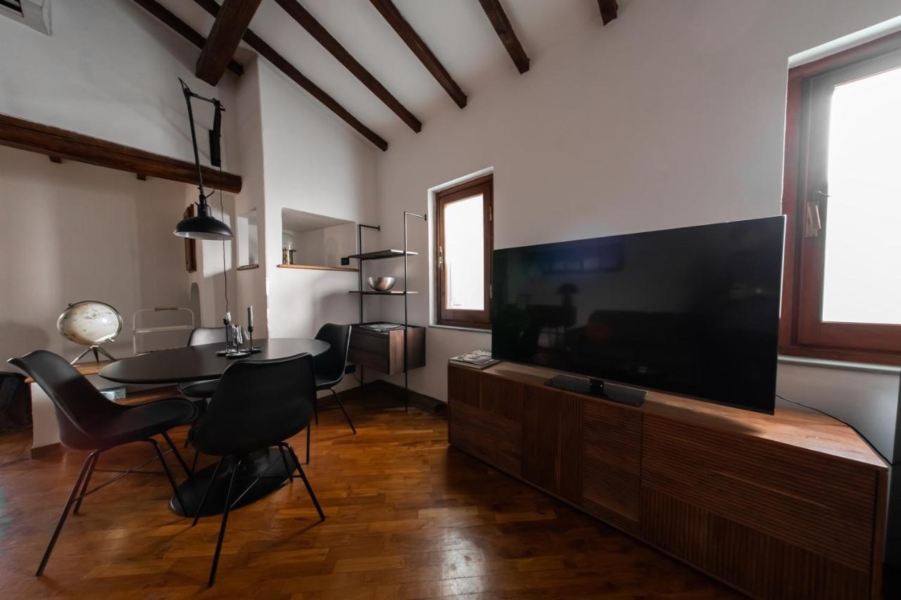 Tina'S Apartment ฟลอเรนซ์ ภายนอก รูปภาพ